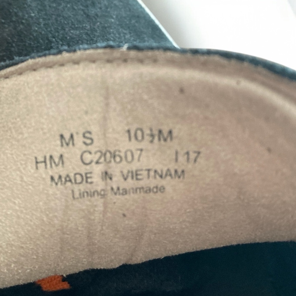 Cole Haan Men’s Pinch Weekender Chukka Boots size 10.5 Black Suede. - Picture 6 of 7